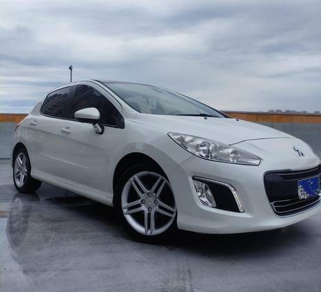 PEUGEOT 308 2.0 ALLURE 16V FLEX 4P AUTOMÁTICO PEUGEOT 308 2.0 ALLURE 16V FLEX 4P AUTOMÁTICO